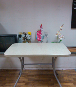Кухонный стол из акрила Montelli Pompei